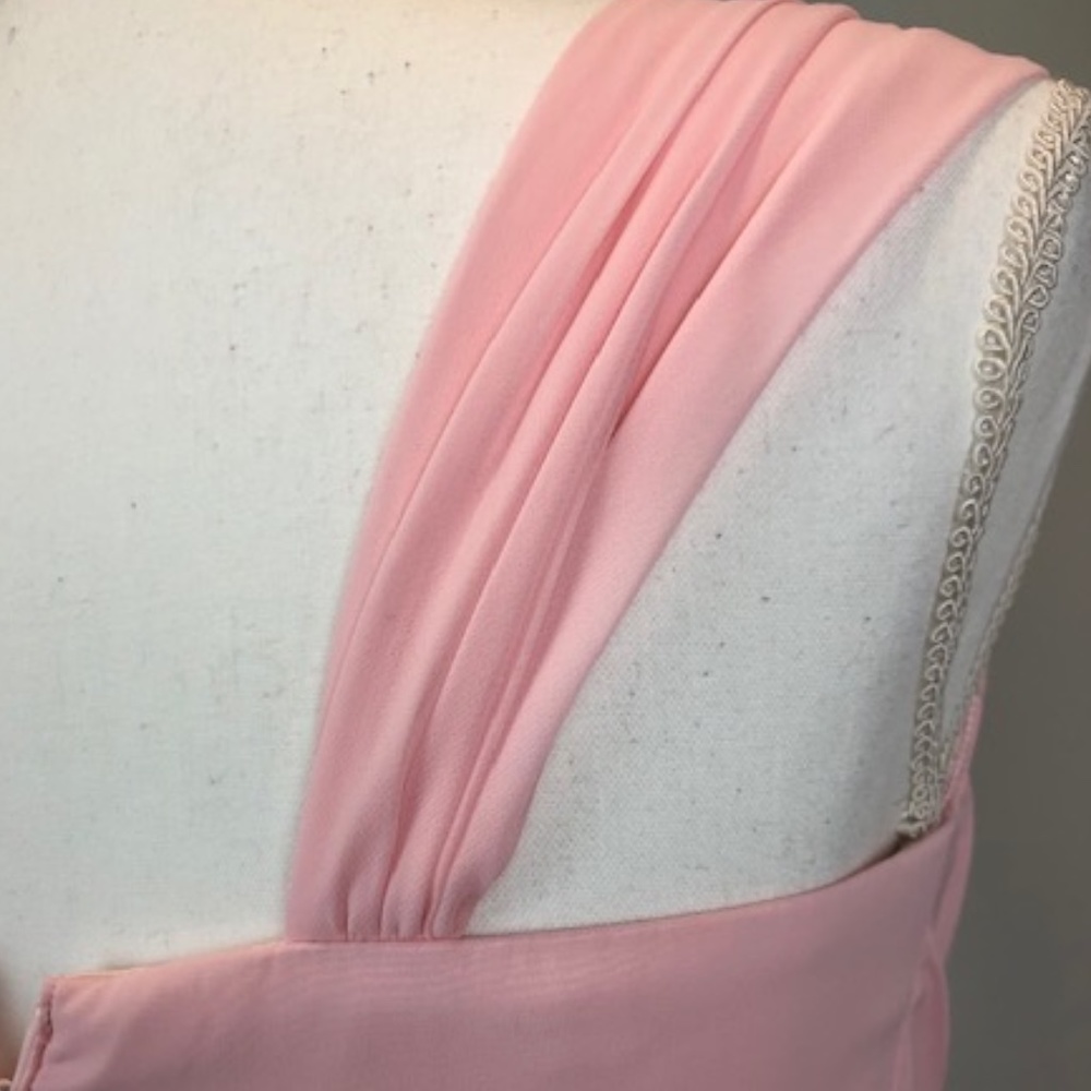 💥Host Pick💥Bridesmaid Dress With Cascading Ruffles .Sz 6 - Picture 14 of 15